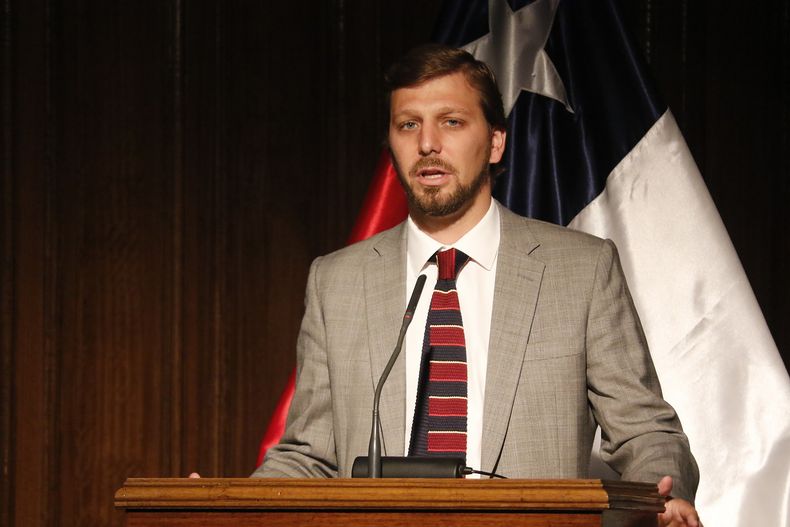 Felipe Riesco se suma a los detractores de la Ley Miscelánea de Kast - Agencia Uno