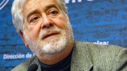 Rectoría U. de Chile recibe denuncias contra Juan Pablo Cárdenas por prácticas anti laborales