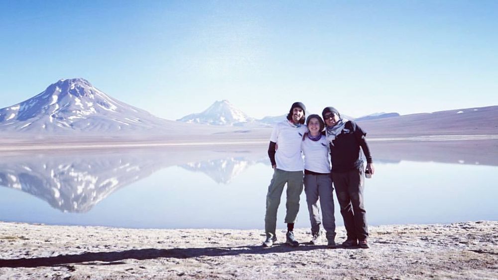 La cineasta que quiere aprender a limpiar los océanos en las Islas Maldivas