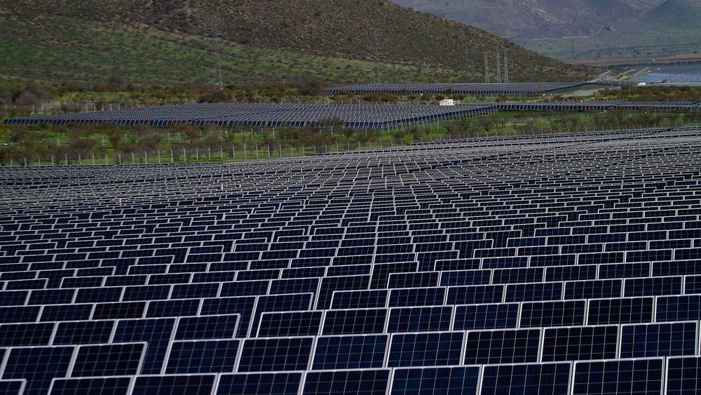 Chile aprueba récord de inversiones en evaluación ambiental y vecinos llevan a juicio grandes proyectos