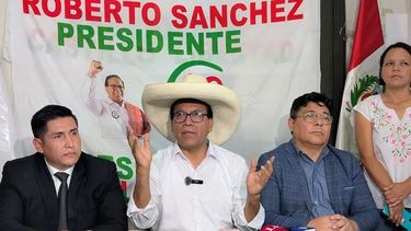 Roberto Sánchez sorprende en elecciones de Perú - Agencia EFE