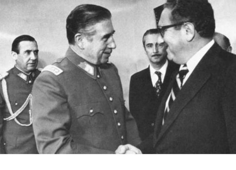 Pinochet Kissinger.jpg