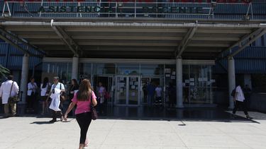 Jefe de Urgencias del Hospital Padre Hurtado y la alta demanda de pacientes por COVID-19: Esto va a colapsar en siete días