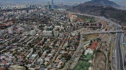 ¿Seguirá lloviendo en Santiago? Intensas precipitaciones despertaron a capitalinos este sábado