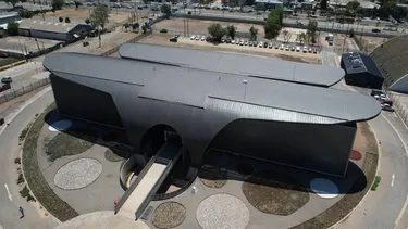 Chile a la vanguardia: Inaugura su primer Centro Espacial Nacional que fabricará 8 satélites de hasta 200 kg en Cerrillos