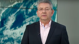 Jaime Leyton advierte sobre amenaza de lluvia en Santiago este jueves a la hora del partido de Chile