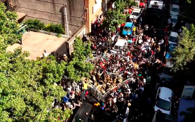 8838 caos migrantes.jpg