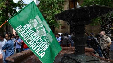 Los desencuentros internos que adelantaron las elecciones de RD: Suenan Latorre y Urrutia