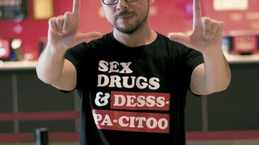 El Desconcierto | Dg8Y8HaX4AYgWBl.jpg