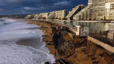 Cuatro personas mueren ahogadas en Algarrobo: Playa no era apta para el baño y había alerta de marejadas