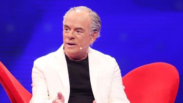 Cruz-Johnson reniega de su trabajo en dictadura: “Me arrepiento de haber leído noticias”