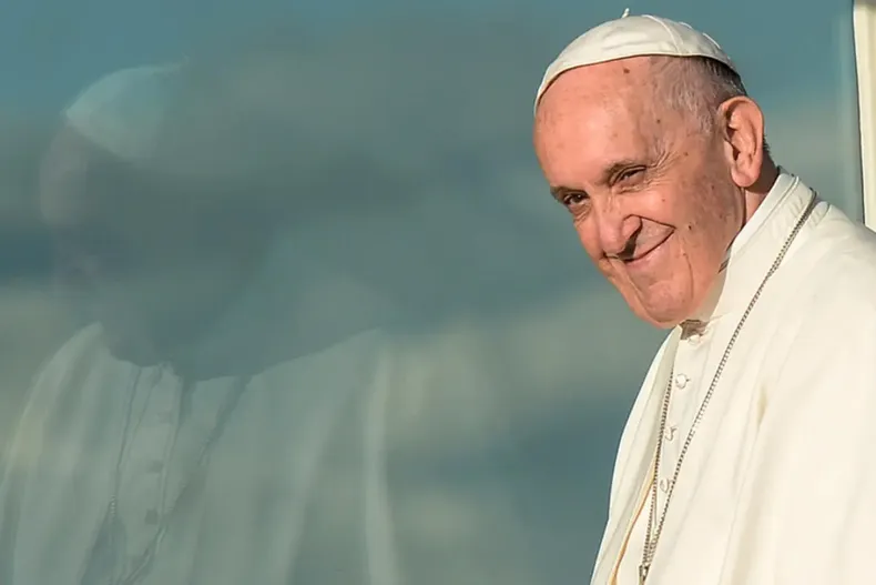 que pasara con el papa francisco  su salud, la posibilidad de renuncia y el futuro del vaticano.webp