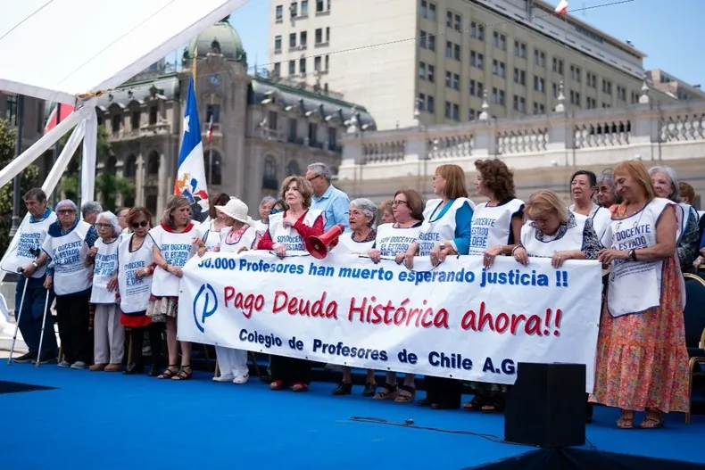 10464 deudahistoricaprofes.webp