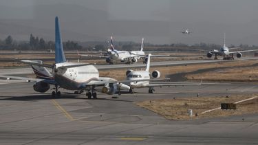 Choque de aviones en el Aeropuerto Pudahuel de Santiago - Agencia Uno