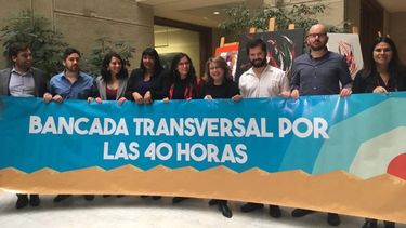 Bancada transversal por las 40 horas desmiente a Piñera por anuncios laborales y supuesta reducción de jornada