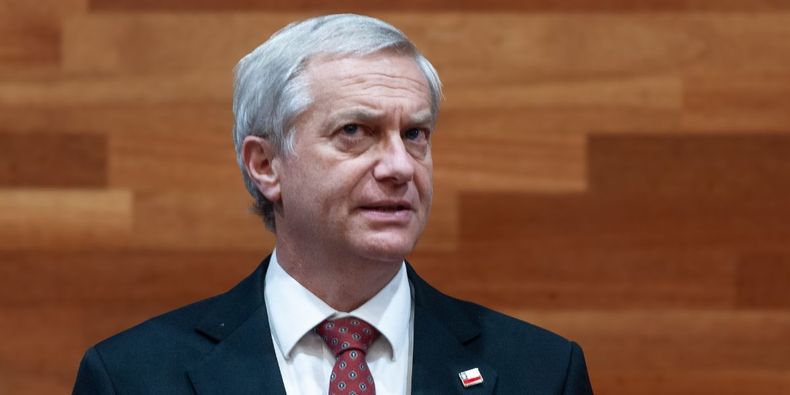 José Antonio Kast aborda en La Moneda la salida de la directora de SernamEG en medio de críticas por su tratamiento contra el cáncer / Agencia Uno