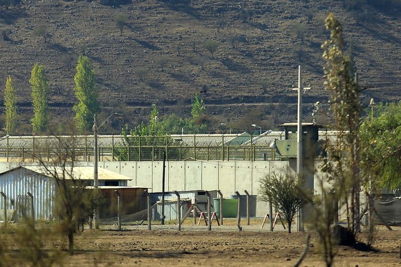 punta peuco rechazan salida dominical a condenado por crimen de tucapel jimenez.jpg