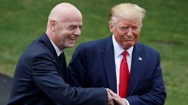 Donald Trump junto al presidente de la FIFA en el Mundial 2026 - Agencia Uno