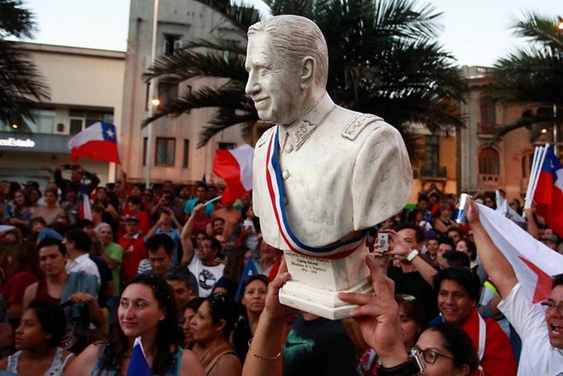 pinochet 2.jpg