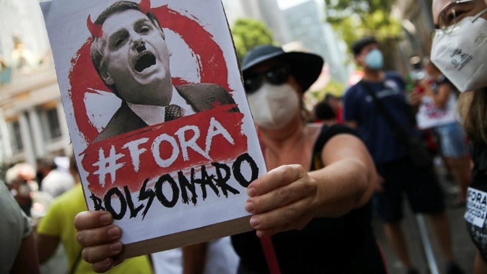 La izquierda y el centro se unen por primera vez en marchas contra BolsonaroJair