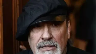 Se encuentra de buen ánimo: Por su leucemia Miguel Negro Piñera fue internado de urgencia