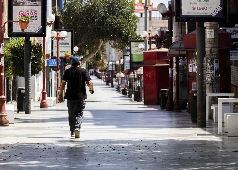 A_UNO_1269052 1 scaled.jpg