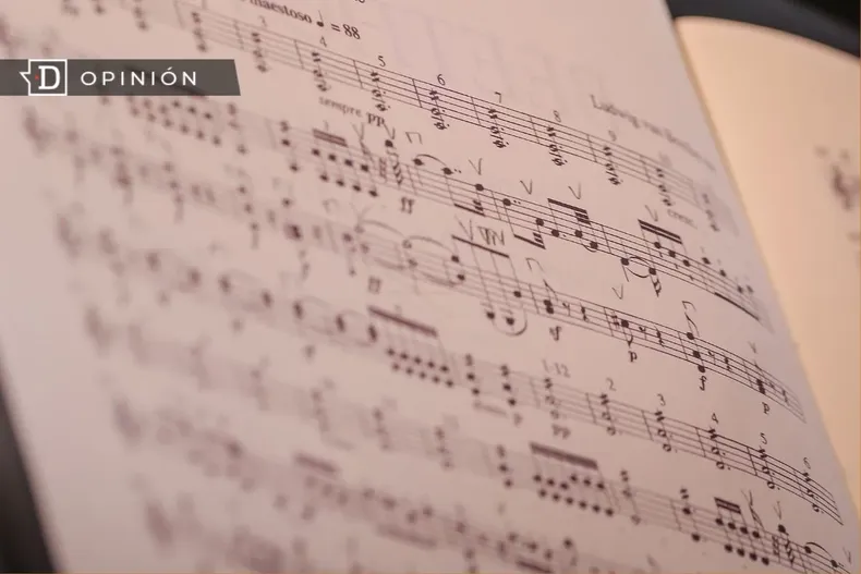 10707 partitura musical.webp