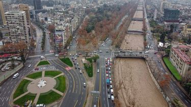 Alerta Temprana Preventiva para 12 comunas de Santiago por lluvia y viento