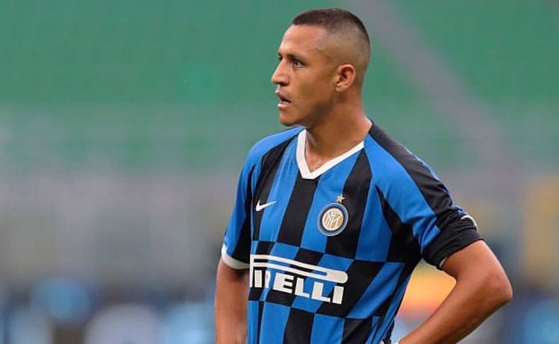 alexis_officia1_106455407_113262560276495_903319419001545386_n.jpg