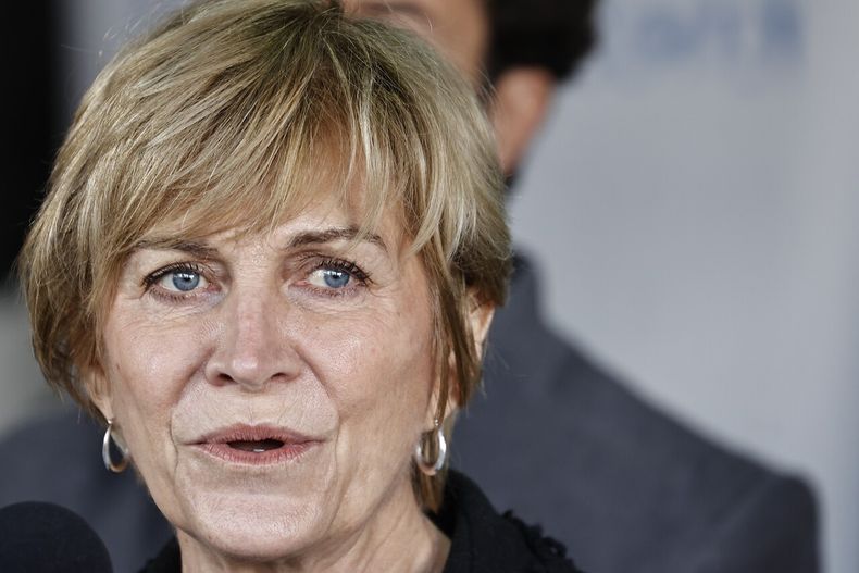 A_UNO_1386579.jpg