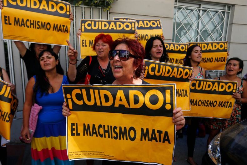conmemoracion dia nacional contra el femicidio en palacio cousino y usach e1671455516836.jpg