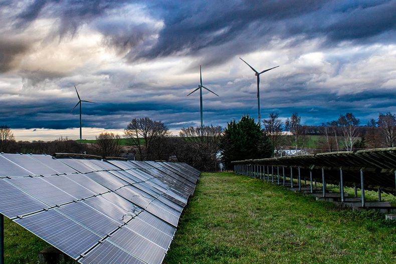 solar panel 4716640_960_720.jpg