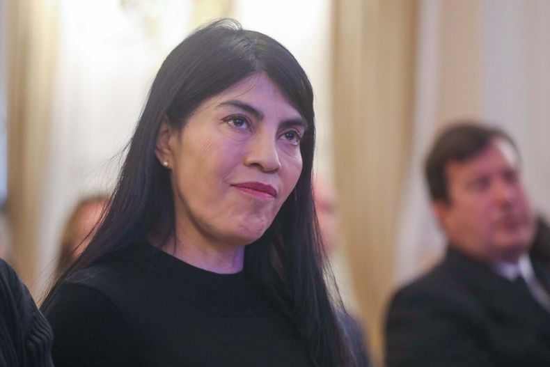 Ministra Ximena Lincolao debía entregar explicaciones y no fue - Agencia Uno