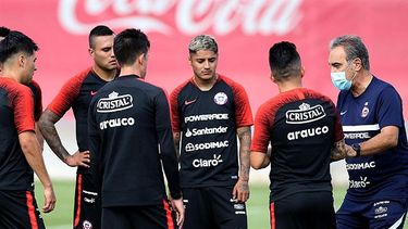 El Desconcierto | Forestal Arauco auspiciador de la seleccion chilena.jpg