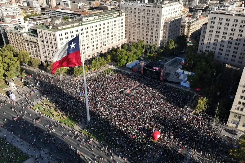 11640 santiago te amo.webp