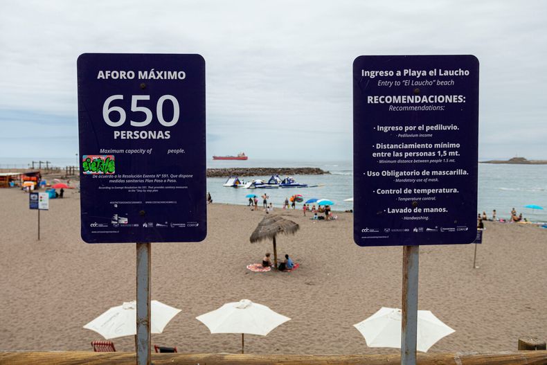 A_UNO_1344132.jpg