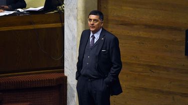 claudio alvarado, candidato a ministro del interior: su empresa inversiones el alba ha recibido mas de $100 millones del estado