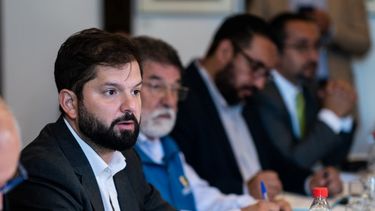 Fiscal Nacional: Boric emplaza al Senado y oficialismo mantiene críticas a Valencia