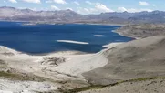 afectaria a 6 hidroelectricas: gobierno pide analisis tecnico inmediato por actividad de volcan laguna del maule