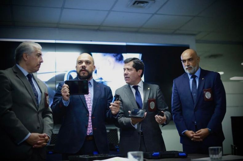 Prevenir robo violento de vehiculos Subsecretaria del Interior entrego 130 escaneres a PDI.jpg
