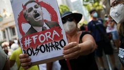 La izquierda y el centro se unen por primera vez en marchas contra BolsonaroJair