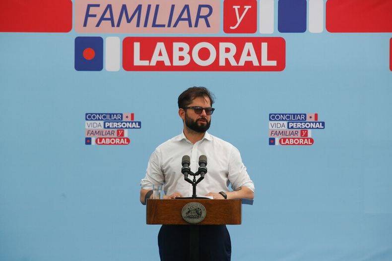 Promulgan ley que establece derecho al trabajo a distancia o teletrabajo en ciertos casos.jpg