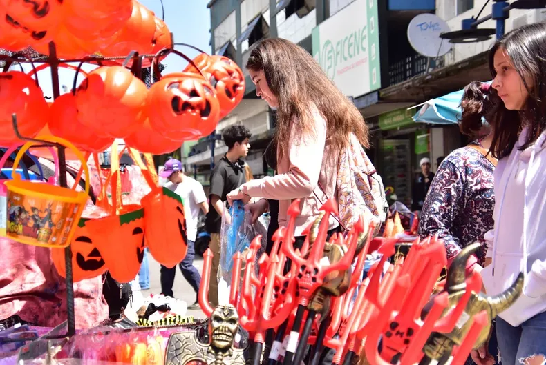 24493 halloween 2025.webp