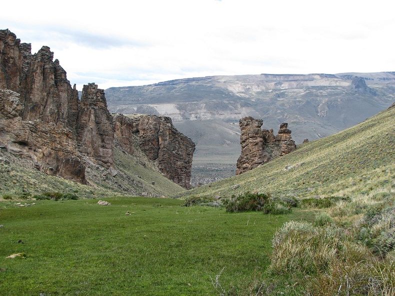 Jeinimeni sector piedra clavada 1.jpg