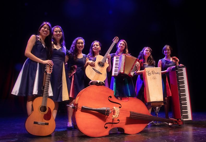 Las Primas alta.jpg