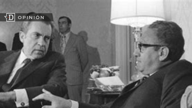 El Desconcierto | Henry Kissinger y Richard Nixon e1701703142864.png