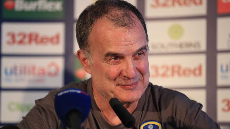 Marcelo Bielsa 169 2400x1350 Leeds United.jpg