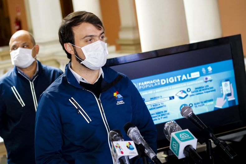 A_UNO_1173623 e1587251315259.jpg