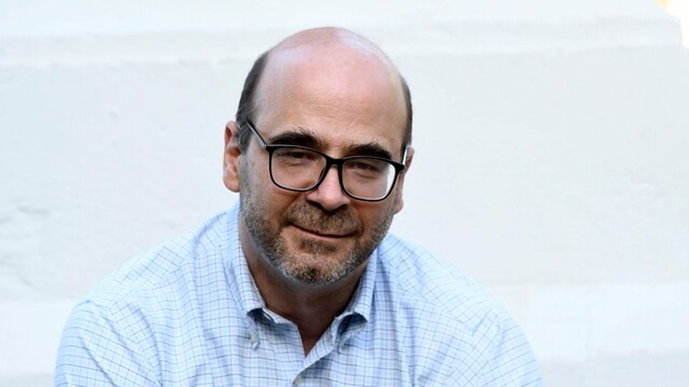 Las razones de Atria para eliminar el TC: Es un problema para la independencia judicial