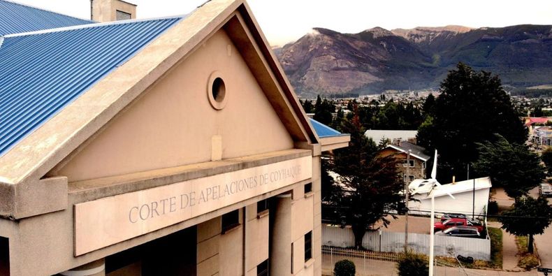 Defensores ambientales de Aysén llevaron a la justicia acusaciones sobre un supuesto financiamiento para afectar a la industria salmonera / Poder Judicial